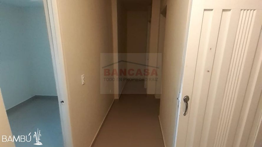Apartaestudio en  Arriendo en Manrique Central, Medellín - Miniatura 2