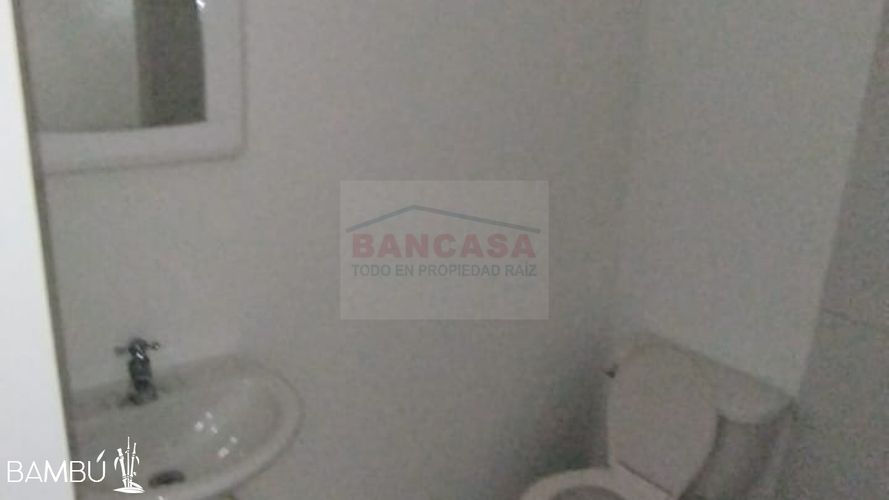 Apartaestudio en  Arriendo en Manrique Central, Medellín - Miniatura 8