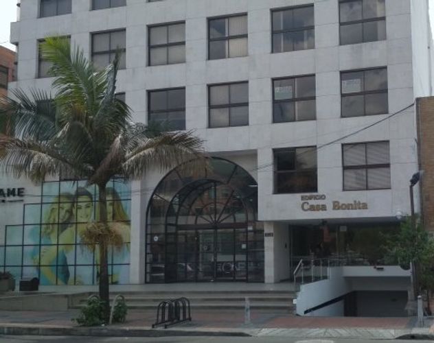 Oficina en  Arriendo en Santa Barbara, Bogotá - Imagen 1