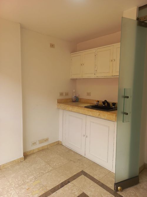 Oficina en  Arriendo en Santa Barbara, Bogotá - Miniatura 4
