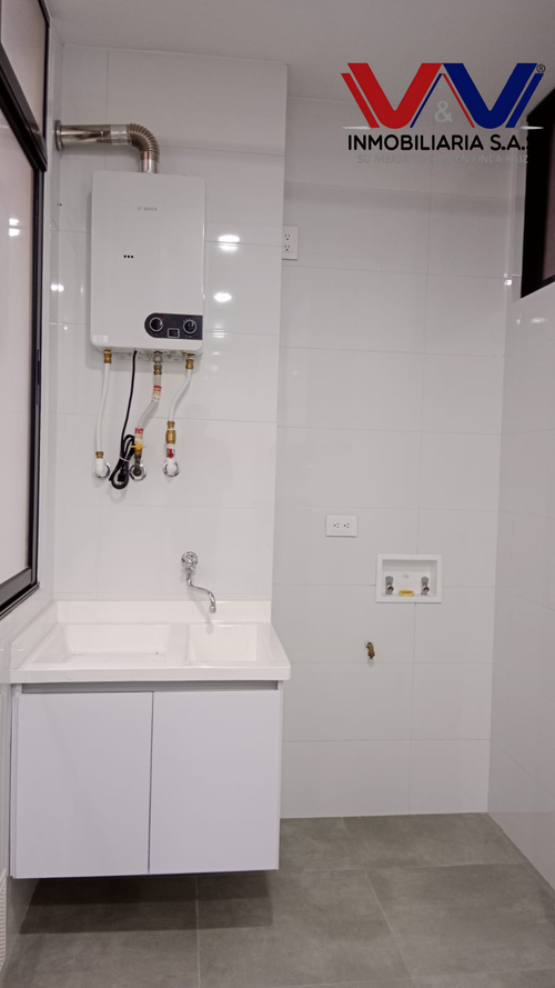 Apartaestudio en  Venta en Santa barbara central, Bogotá - Miniatura 2