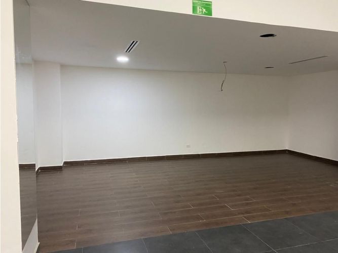 Local en  Arriendo en Mirandela, Bogotá - Miniatura 3