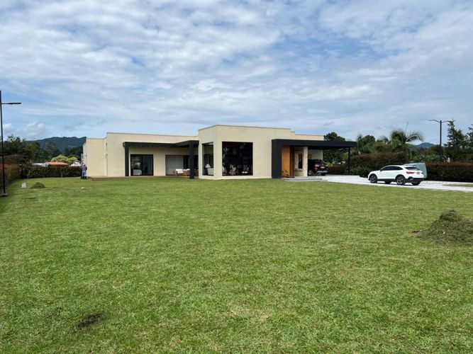 Finca en  Arriendo en Llano Grande, Rionegro - Imagen 1