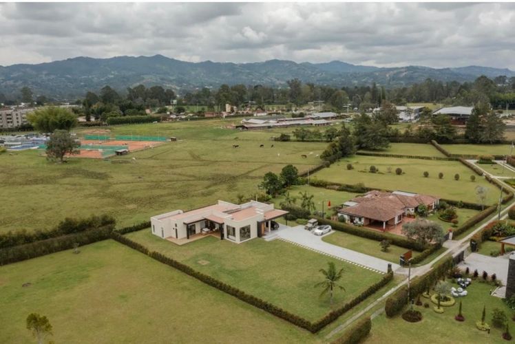 Finca en  Arriendo en Llano Grande, Rionegro - Miniatura 8