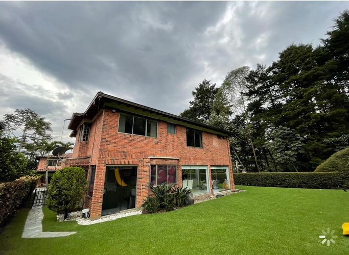 Casa en  Arriendo en Altos del poblado, Medellín - Miniatura 2