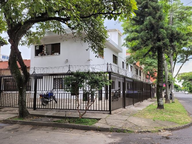 Apartaestudio en  Arriendo en Prados del norte, Cali - Imagen 1