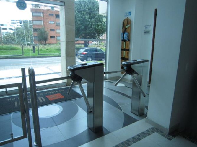 Oficina en  Venta en Santa barbara central, Bogotá - Miniatura 2