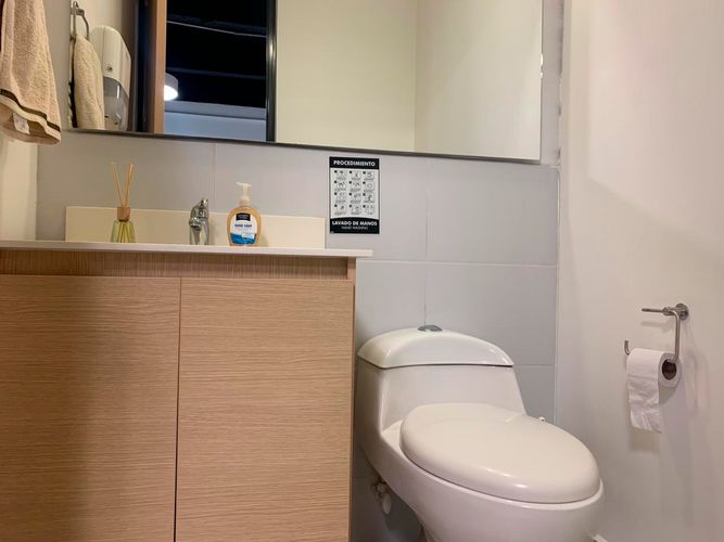 Oficina en  Arriendo en El Poblado, Medellín - Miniatura 8