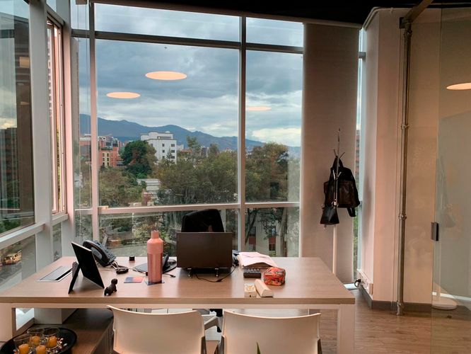 Oficina en  Arriendo en El Poblado, Medellín - Miniatura 2