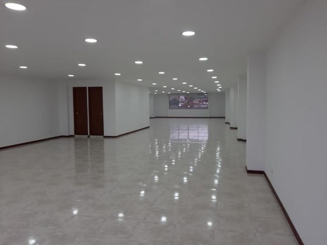 Edificio en  Arriendo en Cali - Miniatura 10