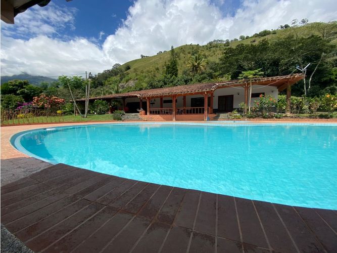 Finca en  Arriendo en Barbosa - Miniatura 5