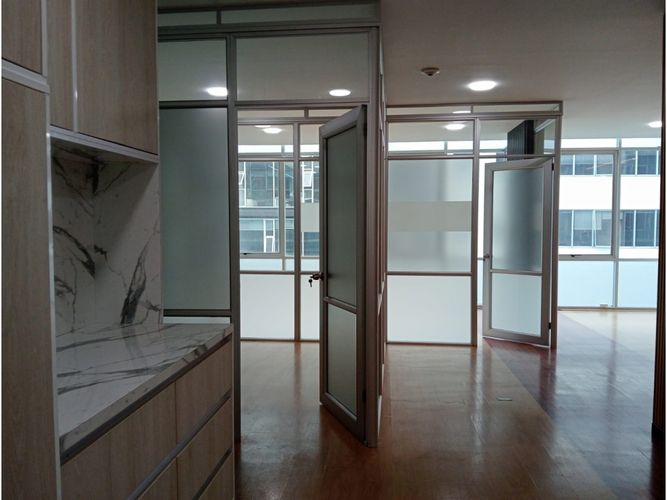 Oficina en  Arriendo en Zona chapinero, Bogotá - Miniatura 15