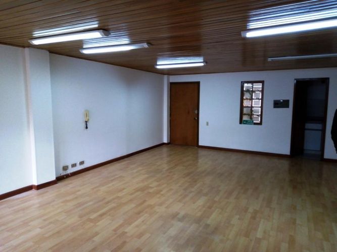 Oficina en arriendo en Antiguo country, Bogotá - Imagen 1
