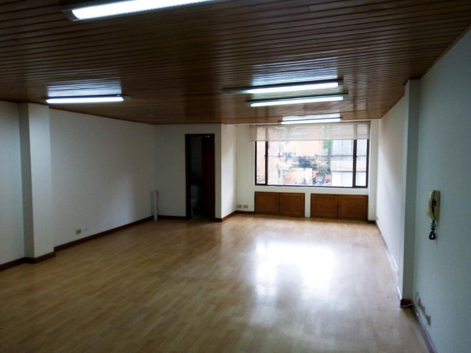 Oficina en arriendo en Antiguo country, Bogotá - Miniatura 2