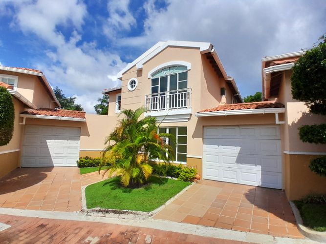Casa en  Arriendo en Cr.la castellana, Barranquilla - Imagen 1