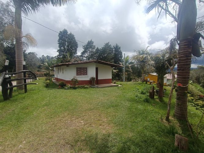 Finca en  Arriendo en La mejia, Guarne - Imagen 1