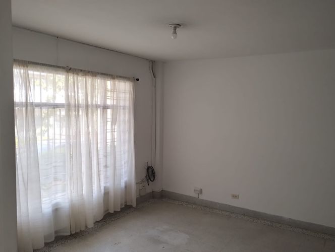 Local en  Arriendo en Simon bolivar, Medellín - Miniatura 4