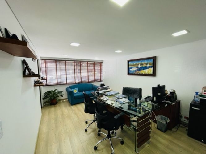 Oficina en  Venta en Pontevedra, Bogotá - Miniatura 2