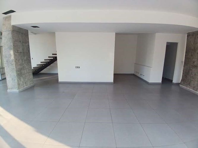 Local en  Arriendo en Las Cometas, Envigado - Imagen 1