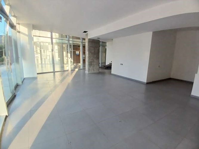 Local en  Arriendo en Las Cometas, Envigado - Miniatura 2