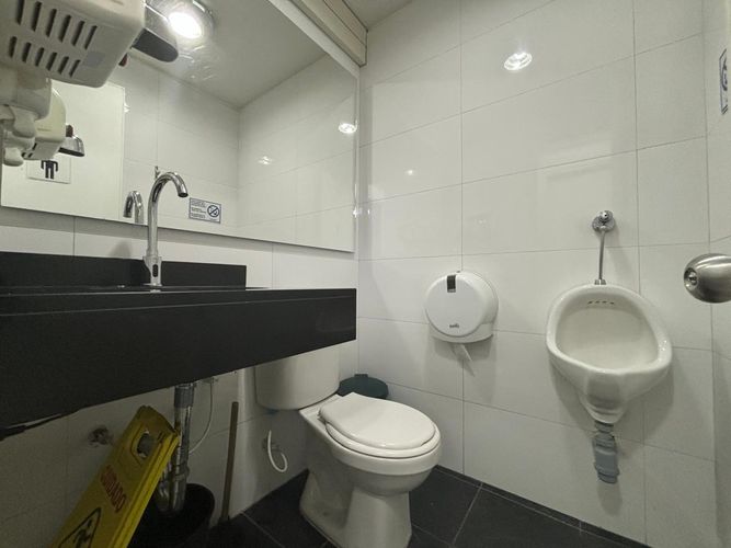Oficina en  Arriendo en Chico norte, Bogotá - Miniatura 8