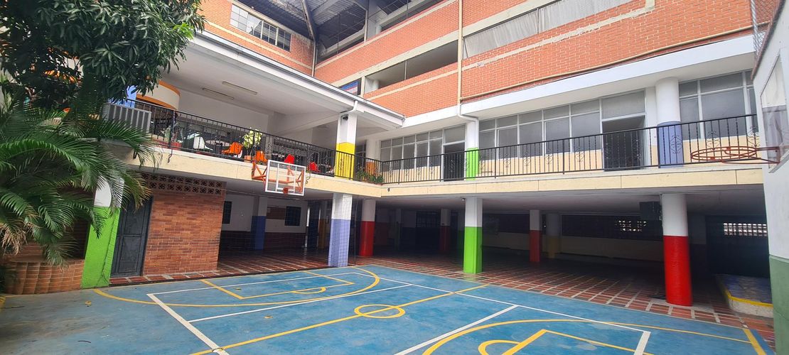 Edificio en  Venta en Bretaña, Cali - Miniatura 2