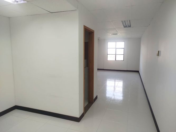 Oficina en  Arriendo en El Poblado, Medellín - Miniatura 4