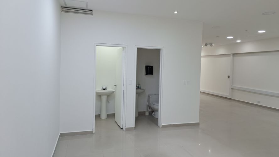 Local en  Venta en Unicentro Bogotá, Bogotá - Miniatura 3