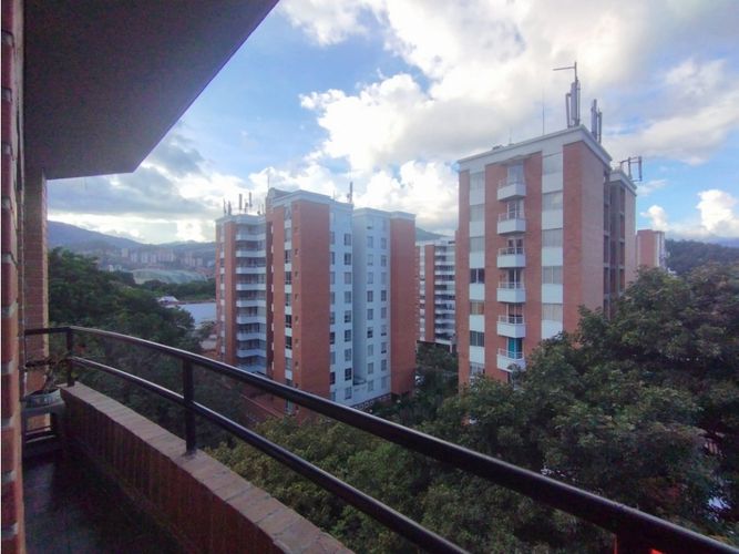 Apartaestudio en  Venta en Estadio, Medellín - Miniatura 5