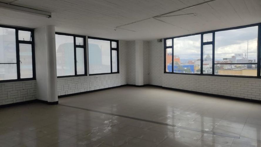 Edificio en  Venta en Bogotá - Miniatura 2