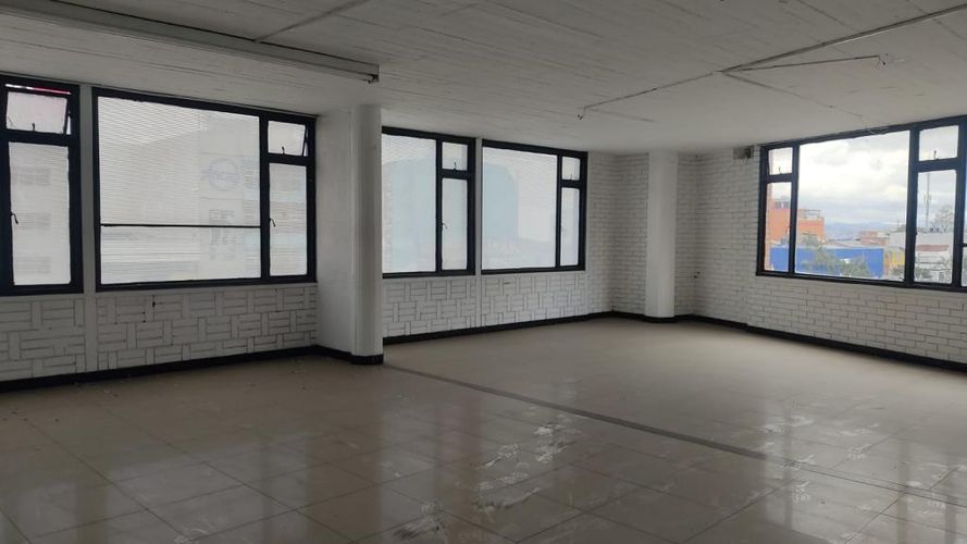 Edificio en  Venta en Bogotá - Miniatura 3