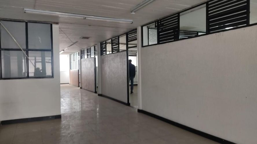 Edificio en  Venta en Bogotá - Miniatura 8