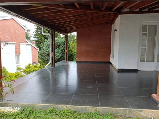 Casa en  Arriendo en El Poblado, Medellín - Miniatura 3