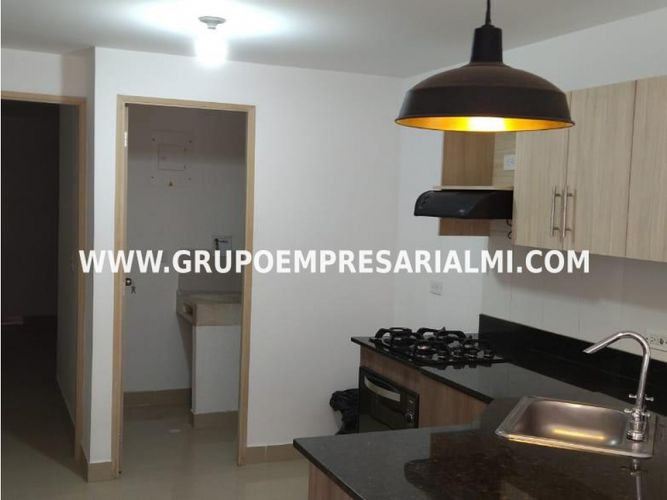 Apartaestudio en  Arriendo en Calle larga, Sabaneta - Miniatura 3