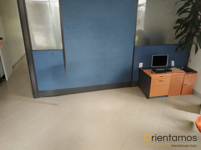 Oficina en  Arriendo en El Poblado, Medellín - Miniatura 8