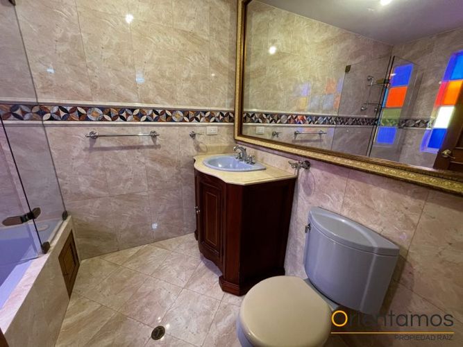 Casa en arriendo en El Poblado, Medellín - Miniatura 21