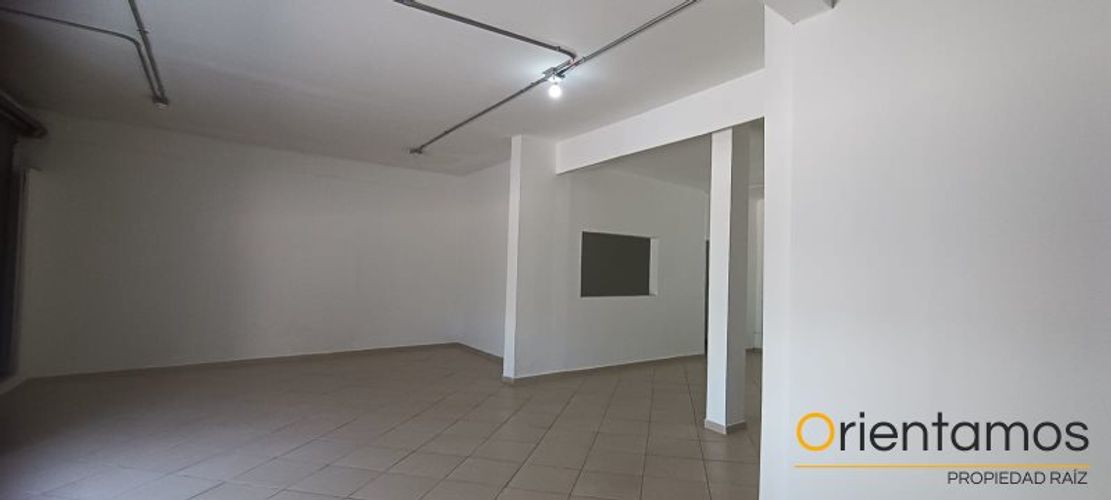 Local en  Arriendo en El Poblado, Medellín - Miniatura 14