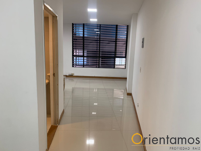 Local en arriendo en El Poblado, Medellín - Miniatura 3