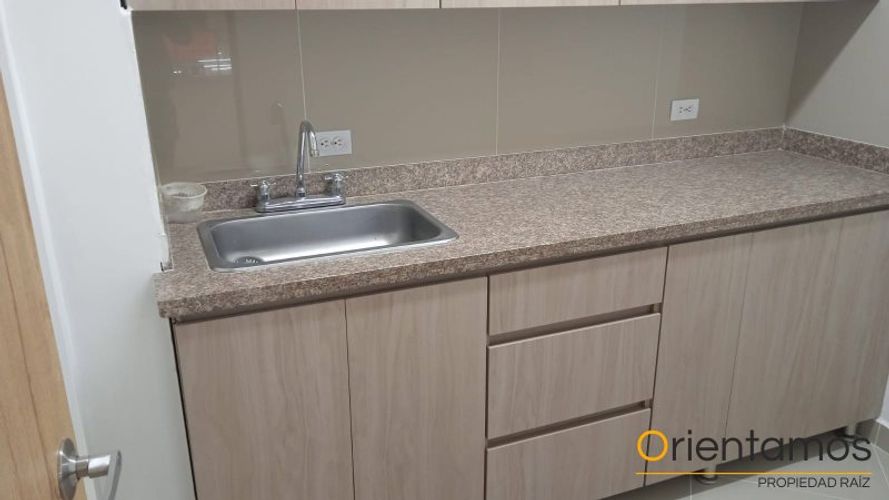 Local en arriendo en Los naranjos, Itaguí - Miniatura 8