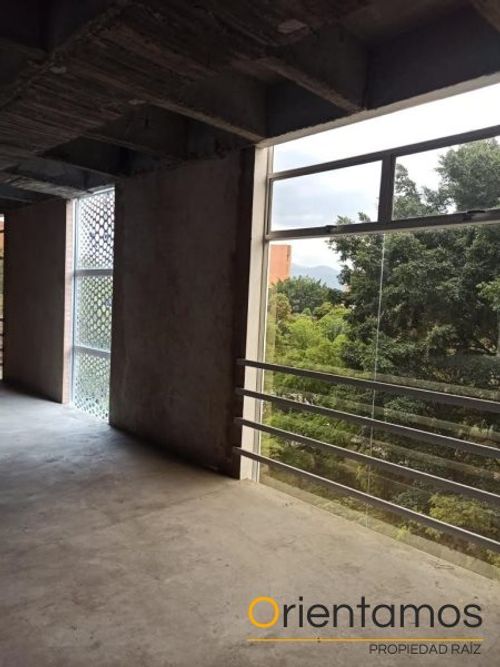 Oficina en arriendo en Conquistadores, Medellín - Miniatura 8