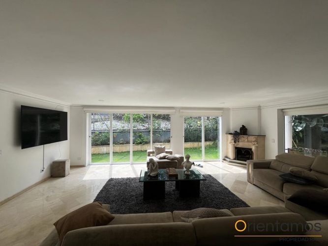 Casa en arriendo en El Poblado, Medellín - Miniatura 2