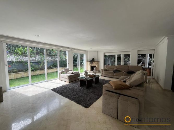 Casa en arriendo en El Poblado, Medellín - Miniatura 3