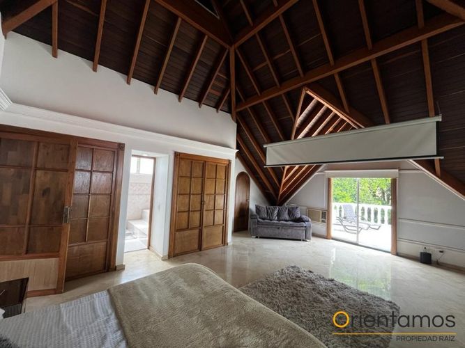 Casa en arriendo en El Poblado, Medellín - Miniatura 15