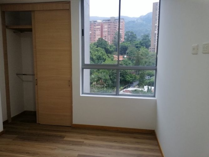 Apartamento en  Arriendo en Loma de las brujas, Envigado - Miniatura 10