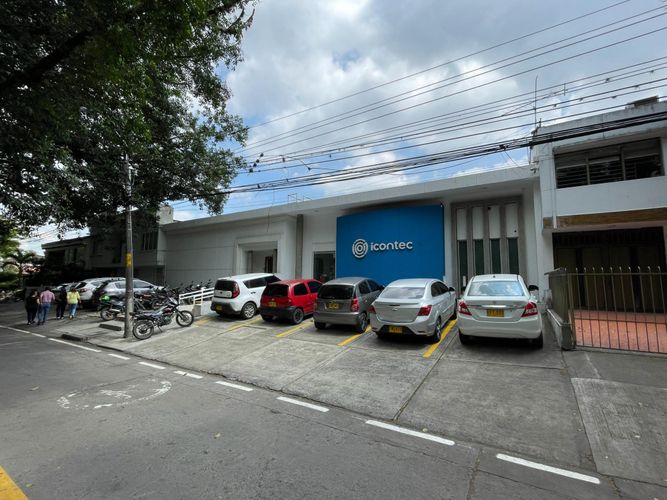 Oficina en  Venta en Urbanizacion la flora, Cali - Miniatura 2