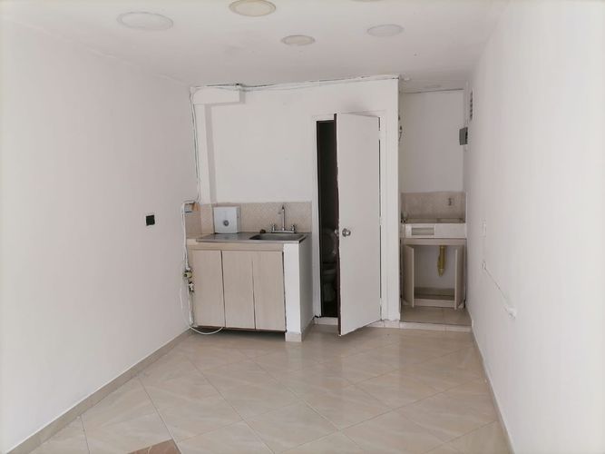 Local en  Arriendo en Belen, Medellín - Imagen 1