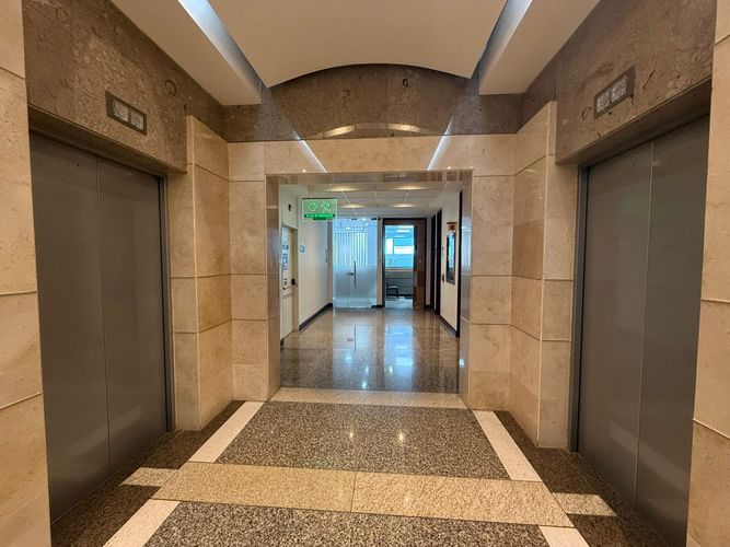 Oficina en  Arriendo en Santa Barbara, Bogotá - Imagen 1