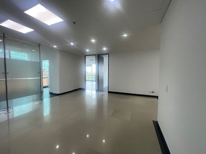 Oficina en  Arriendo en Santa Barbara, Bogotá - Miniatura 12