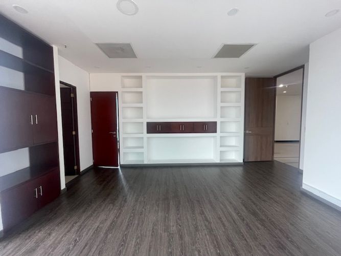 Oficina en  Arriendo en Santa Barbara, Bogotá - Miniatura 23