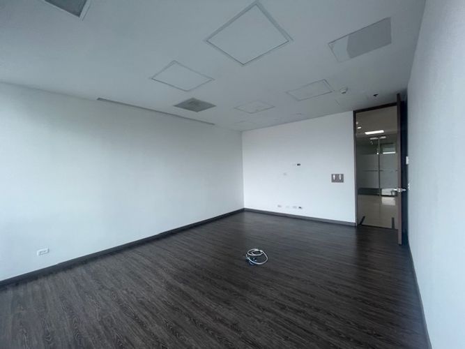 Oficina en  Arriendo en Santa Barbara, Bogotá - Miniatura 24